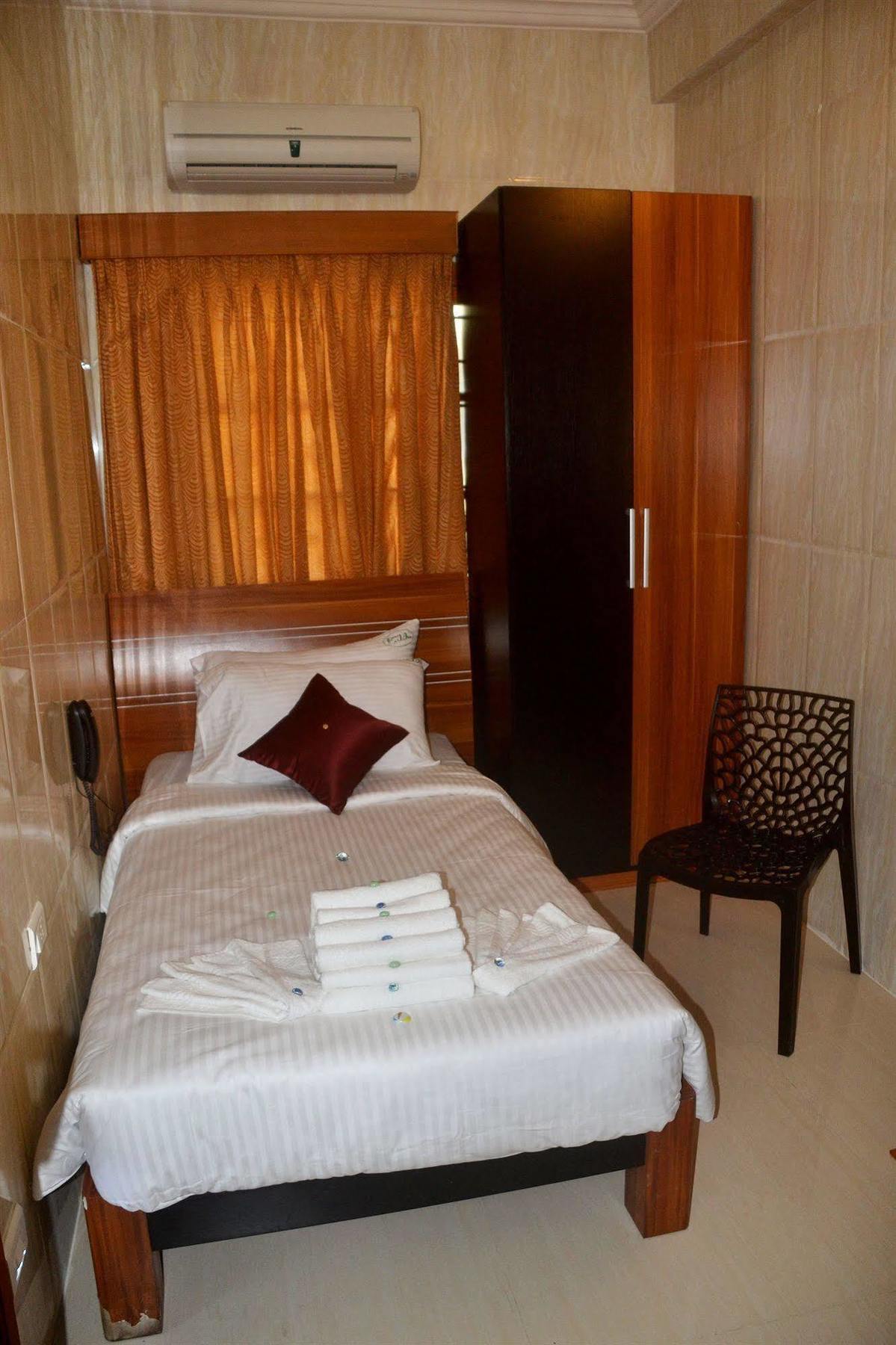 Peace Inn Chennai Luaran gambar