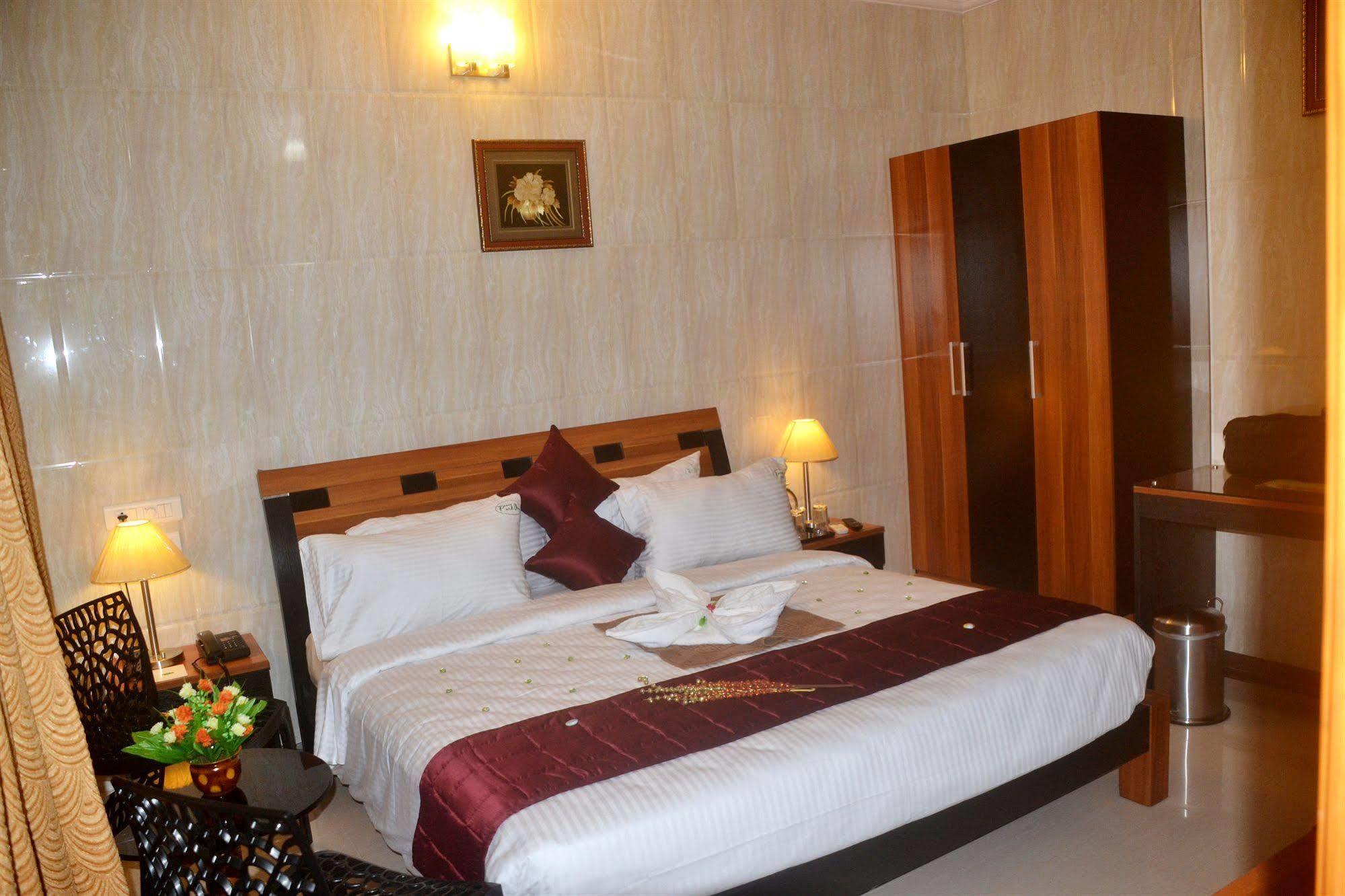Peace Inn Chennai Luaran gambar